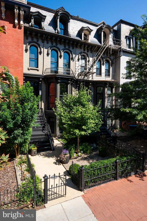 905 M Nw, Washington