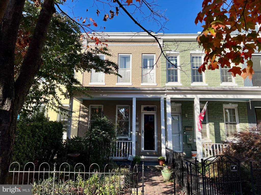 333 16th St Se, WASHINGTON