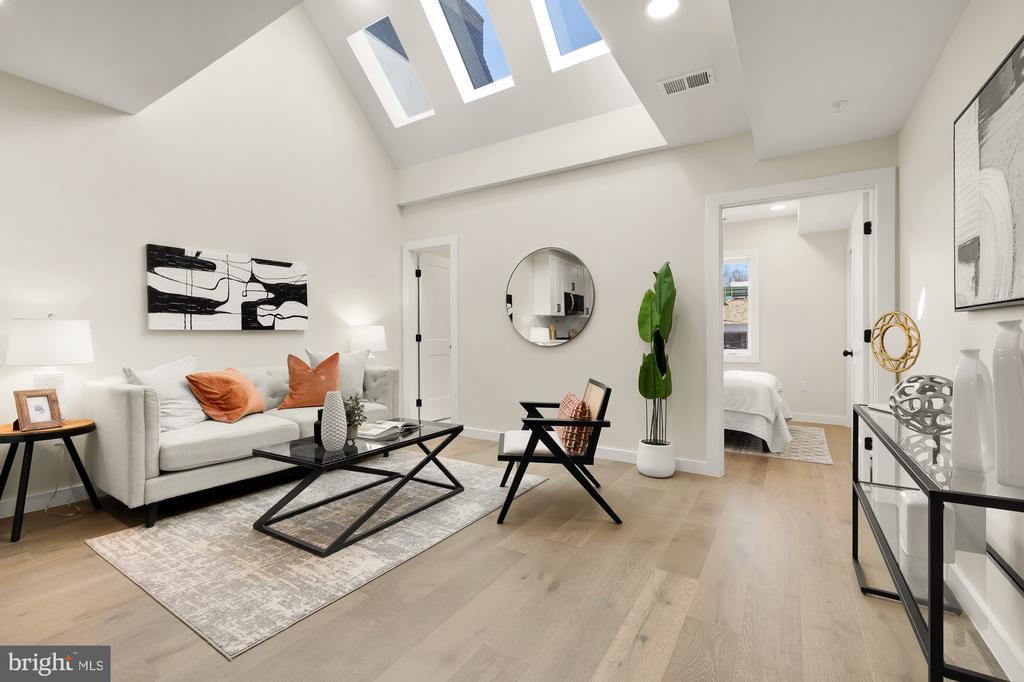 Photo of Listing #DCDC2229816