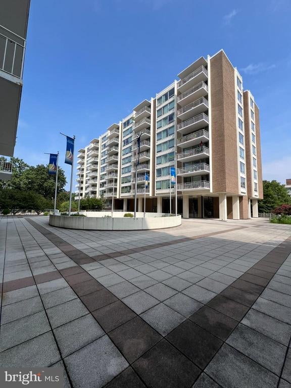 1425 4th St Sw #a304, WASHINGTON