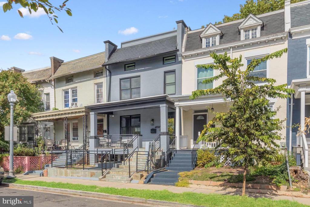 1427 Perry Pl Nw, WASHINGTON