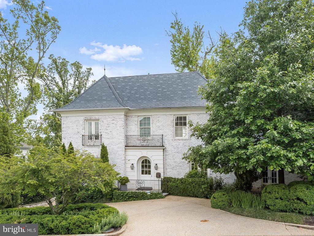 Photo of Listing #DCDC2230130