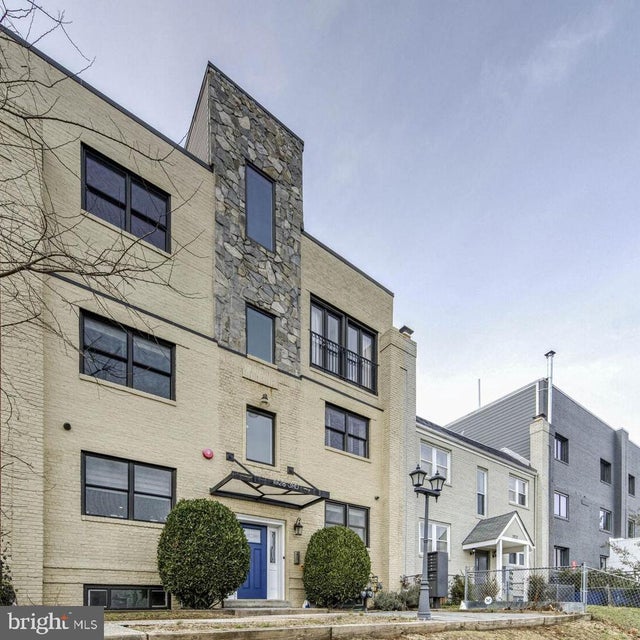 1928 3rd St Ne #2, Washington