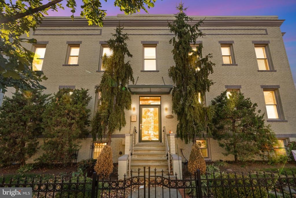 1718 1st St Nw #8, WASHINGTON