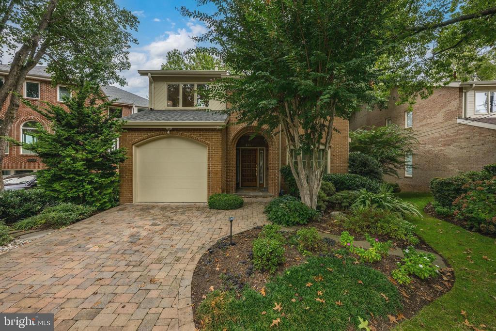 Photo of Listing #DCDC2230430