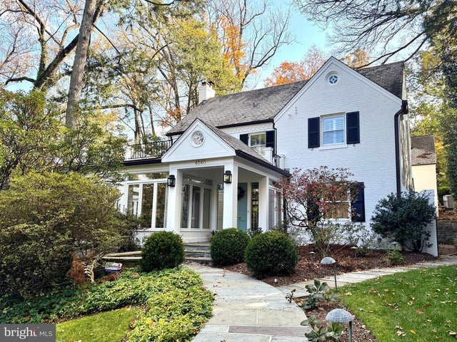 4540 Dexter St Nw, Washington