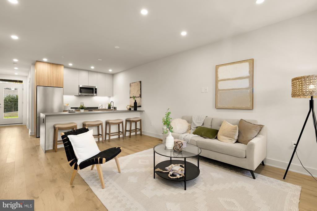 Photo of Listing #DCDC2230840