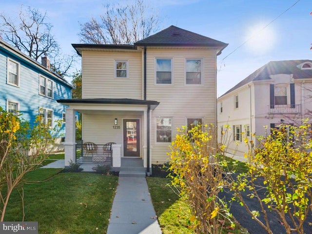 1235 Perry St Ne, Washington