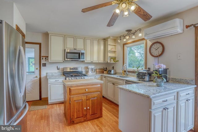 866 Mccauley Pond Rd, Harrington