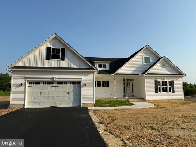 463 Greenbrook Dr, Milford