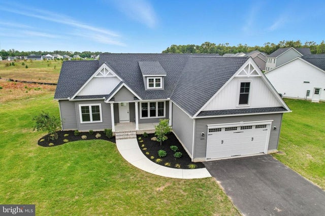 425 Greenbrook Dr, Milford