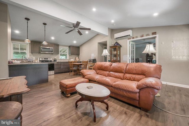 2821 Sandtown Rd, Felton