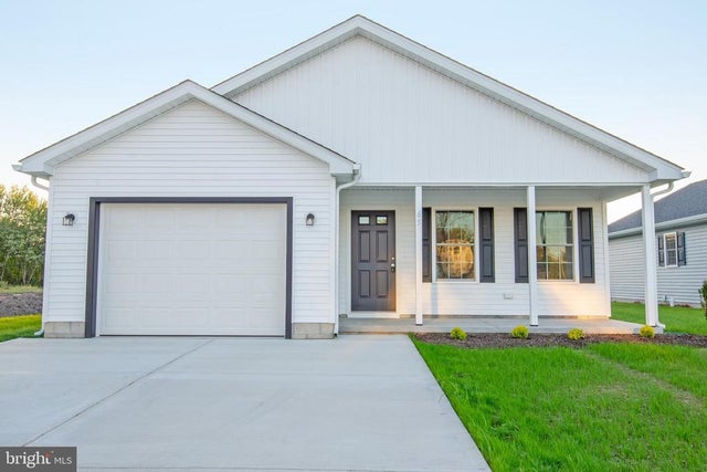 65 Meadow Wood Ln, Harrington