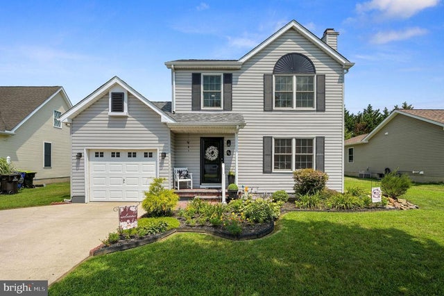 66 N Longwood Ln, Clayton