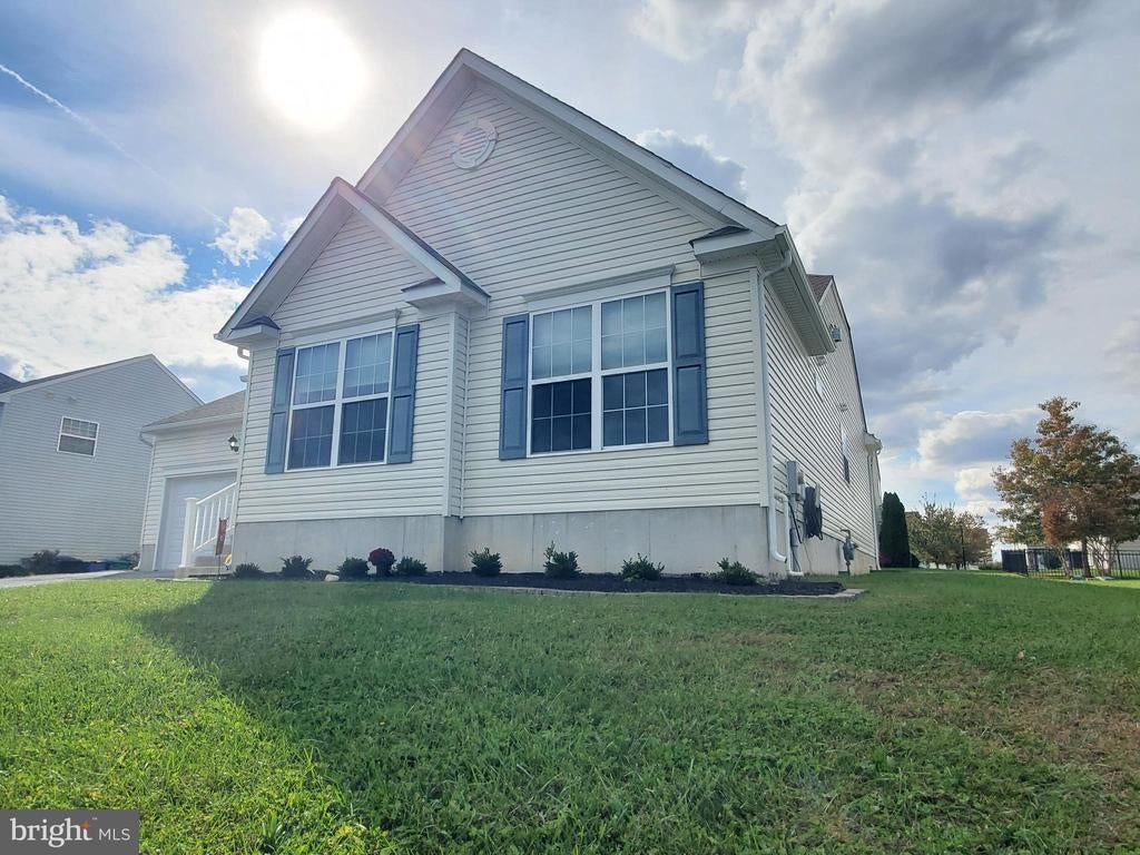 207 Stonebridge Dr, FELTON