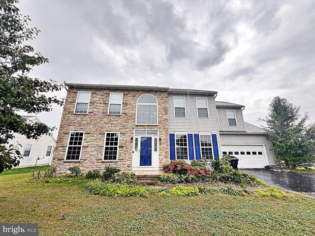 14 Stockton Ln, Dover