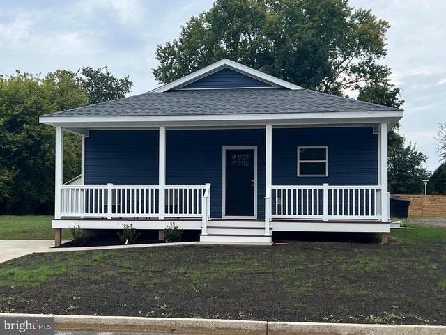 129 Roosevelt Ave, Dover