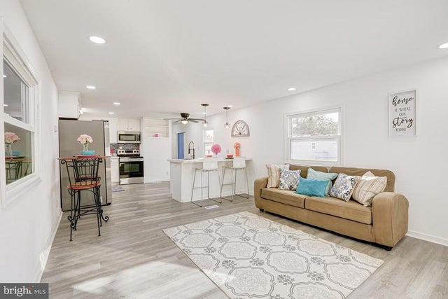 3 Clayton Dr, Clayton