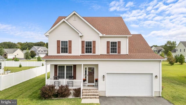 204 Phillips Dr, Magnolia