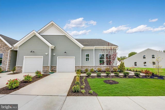 107 Carney Ct, Dover
