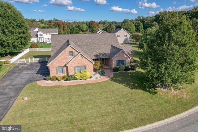 205 Scarlet Cir, Dover