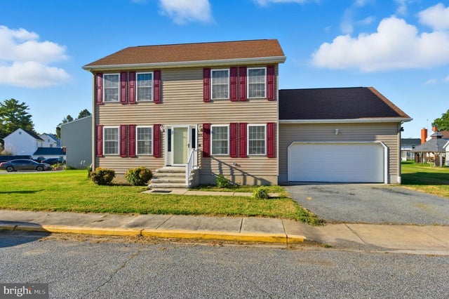 18 Thorn St, Magnolia