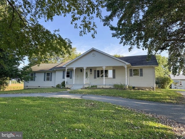 7250 Bayside Dr, Dover