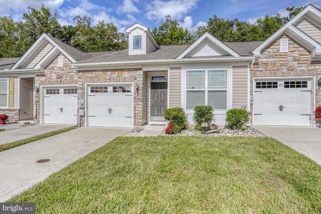 21 Starfire Ct, Dover