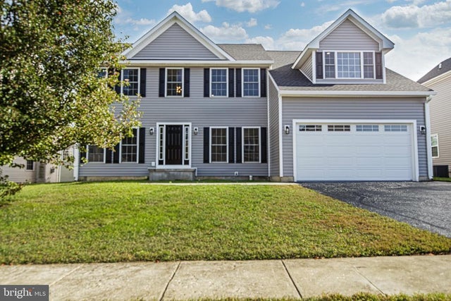 16 Annie Gillis Ln, Smyrna