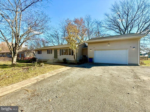 79 Orchard Ave, Felton