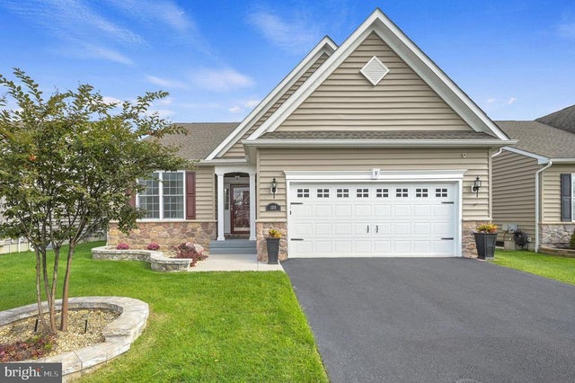 100 New Village Ln, Smyrna