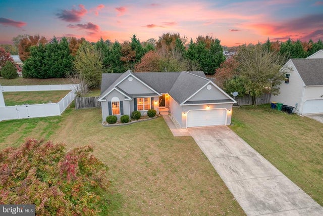 222 N Ember Dr, Felton