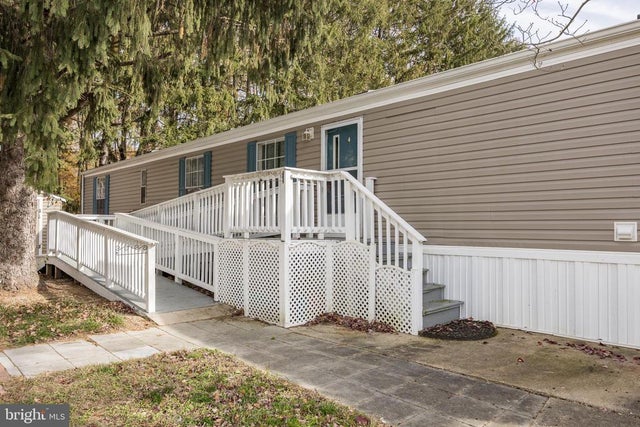 15 Clayton Dr, Clayton