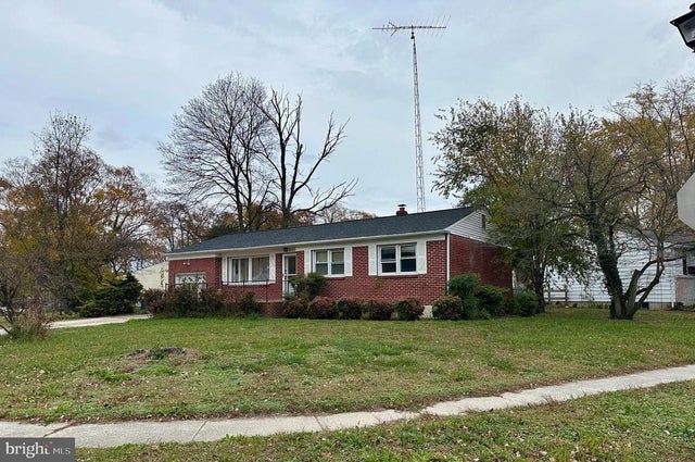 337 Macarthur Dr, Dover