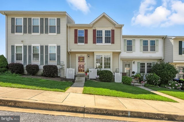 903 Glen Falls Ct, Newark