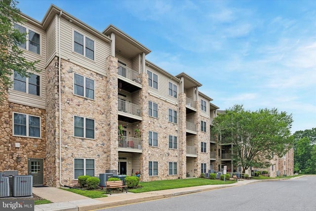 3000 Fountainview Cir #3206, Newark