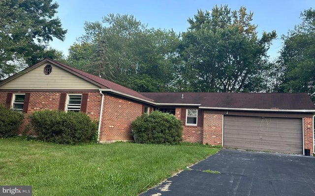 205 Marabou Dr, Newark