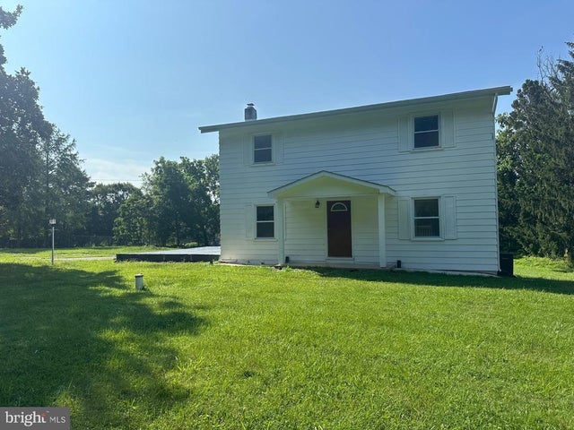 335 Old Paper Mill Rd, Newark