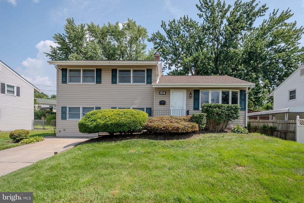 84 Ruby Dr, CLAYMONT