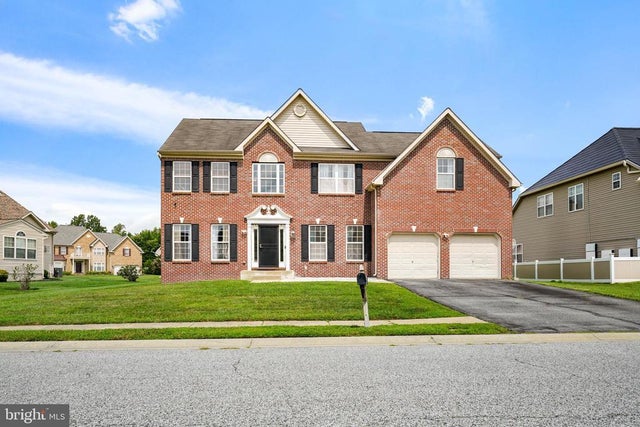 8 Bordeaux Blvd, Newark