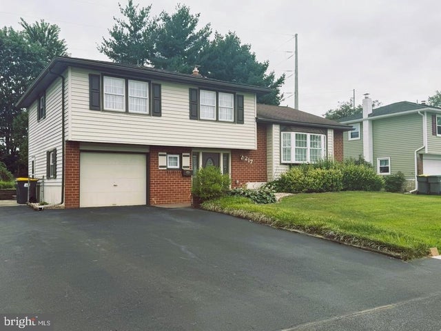 217 S Dillwyn Rd, Newark