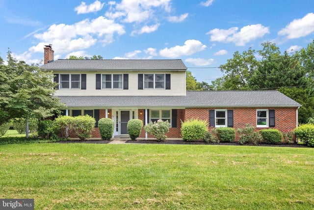 98 Husbands Dr, Wilmington