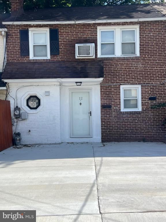 12 Polk Dr, Wilmington