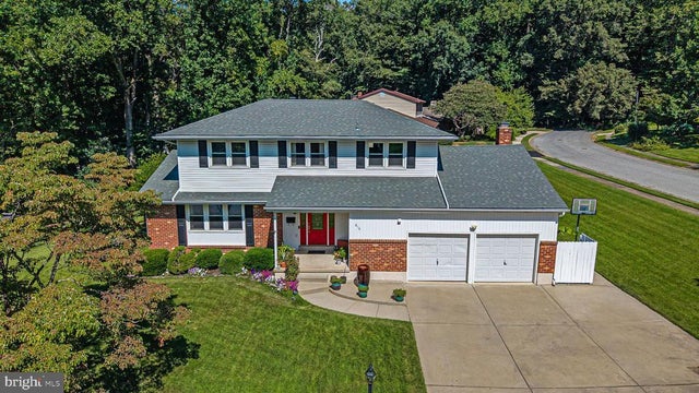 815 N Country Club Dr, Newark