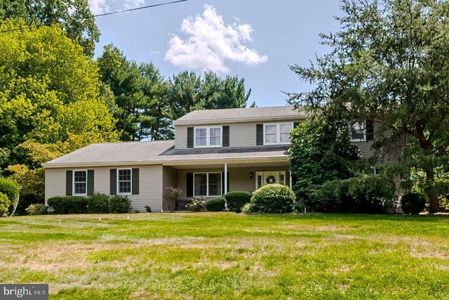 45 Covered Bridge Ln, Newark