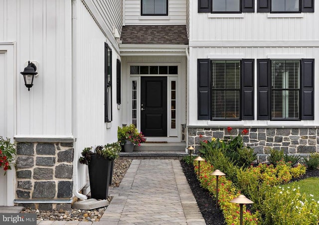 100 Leahy Dr, Newark