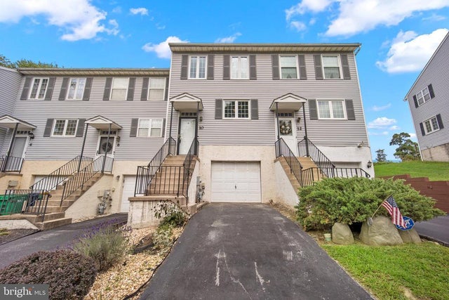 10 Woodfield Dr, Claymont