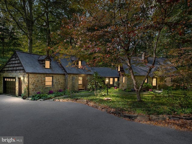 69 Indian Field Rd, Wilmington