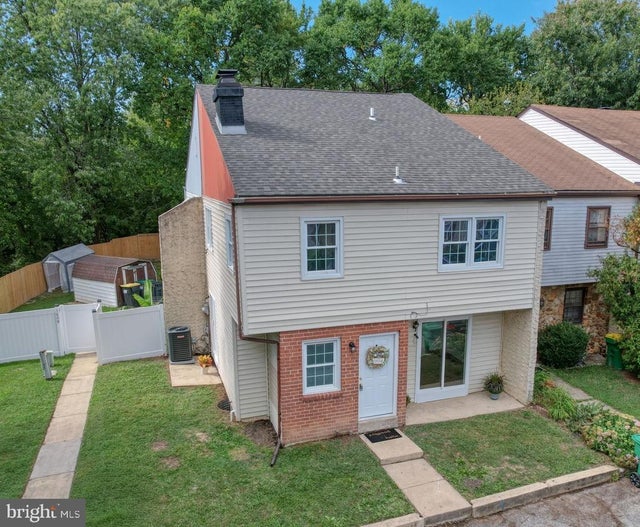 1608 Barnaby St, Newark