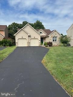 302 Pheasant Vale, Middletown